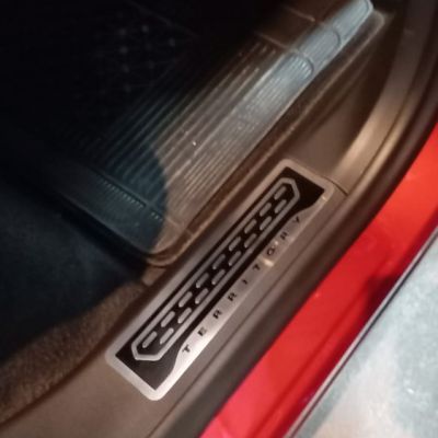 CUBRE ZOCALOS EN FORD TERRITORY1